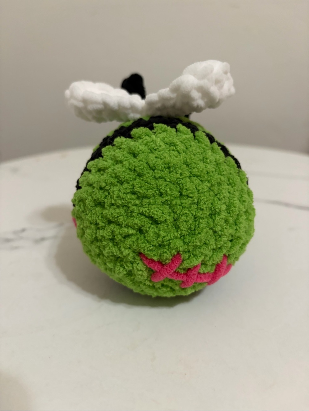 Crochet Plush Zombie Bee 🐝 🧟♂️ - Picture 6 of 7